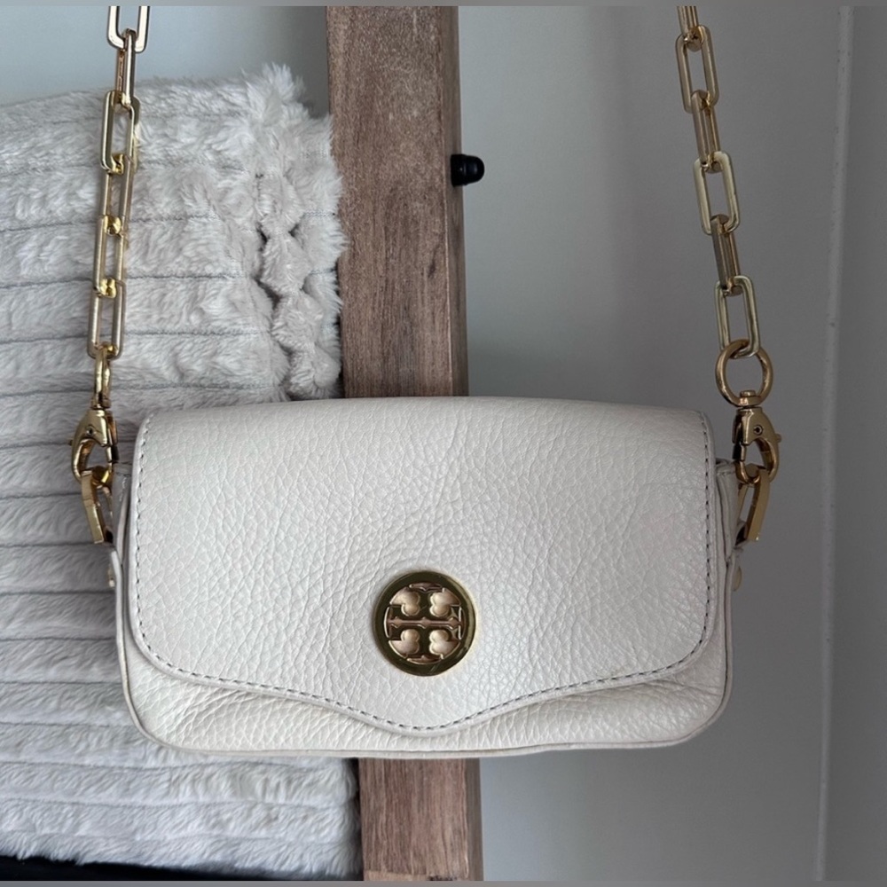 Beautiful Tory Burch Small Crossbody 🤍